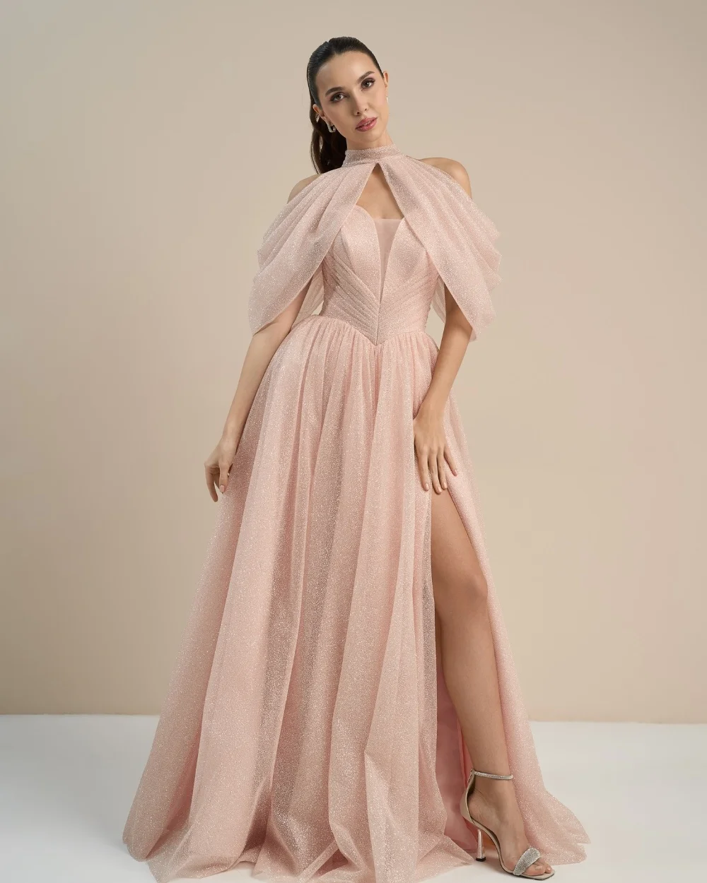 Customized Intricate Sparkle Pleat Sequined A-line High Collar Long Dresses Evening Dresses For Birthday Party Sizes Available
Customized Intricate Sparkle Pleat Sequined A-line High Collar Long Dresses Evening Dresses For Birthday Party Sizes Available