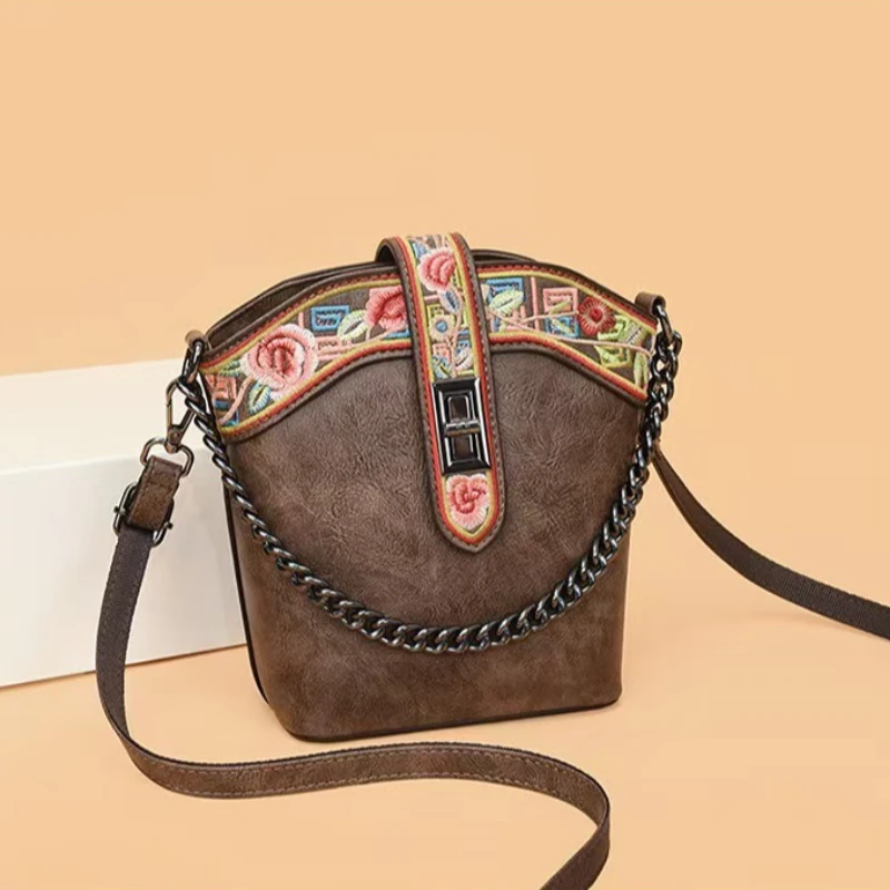 Embroidered Crossbody Bags for Woman Shoulder Bags Vintage Backpack for Women Phone Bags Designer Bag Purse and Handbags Сумка
Embroidered Crossbody Bags for Woman Shoulder Bags Vintage Backpack for Women Phone Bags Designer Bag Purse and Handbags Сумка