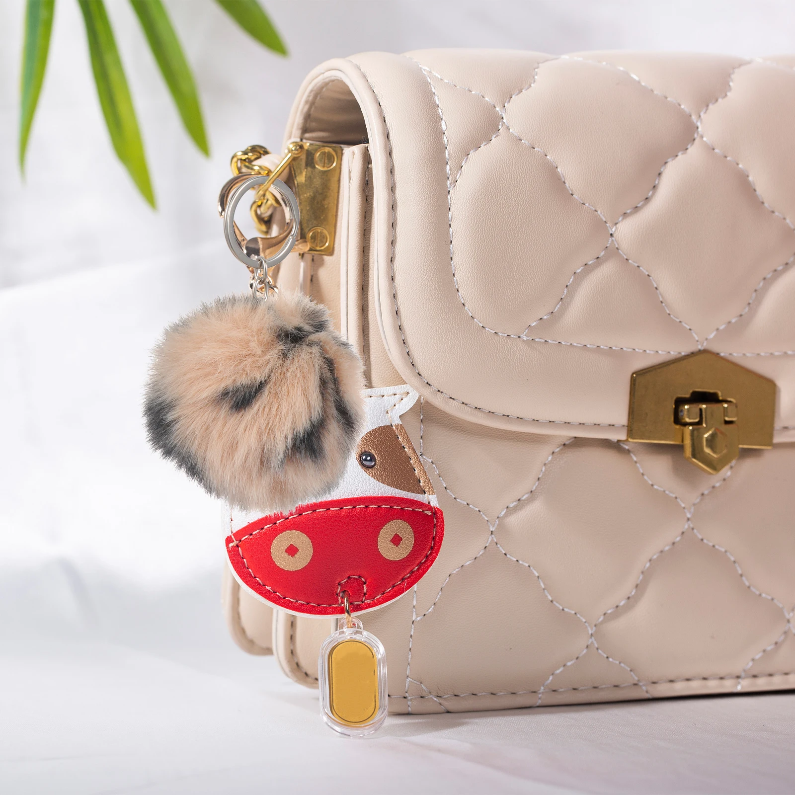 50pcs Faux Rabbit Pompom Balls Keychain Charms Bag Ornaments Handbag Pendant Tote Key Ring Decorative Accessories
50pcs Faux Rabbit Pompom Balls Keychain Charms Bag Ornaments Handbag Pendant Tote Key Ring Decorative Accessories