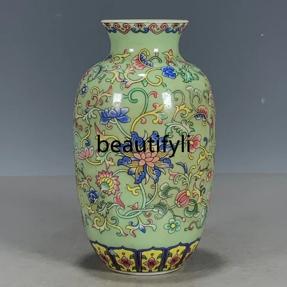 Green glaze pastel twisted flower bottle
Green glaze pastel twisted flower bottle