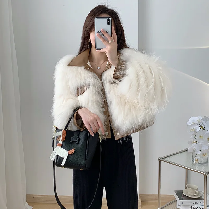 2024 Autumn/Winter New Raccoon Hair Car Stripe Temperament Flip Collar Motorcycle Short Fur Coat Women's Fashion Coat
2024 Autumn/Winter New Raccoon Hair Car Stripe Temperament Flip Collar Motorcycle Short Fur Coat Women's Fashion Coat