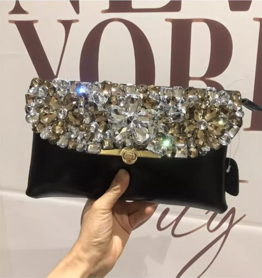 High Quality Genuine Leather Women Handbag Crystal Shiny Rhinestones Diamond Evening Bag Wedding Party Clutch Purse Shoulder Bag
High Quality Genuine Leather Women Handbag Crystal Shiny Rhinestones Diamond Evening Bag Wedding Party Clutch Purse Shoulder Bag