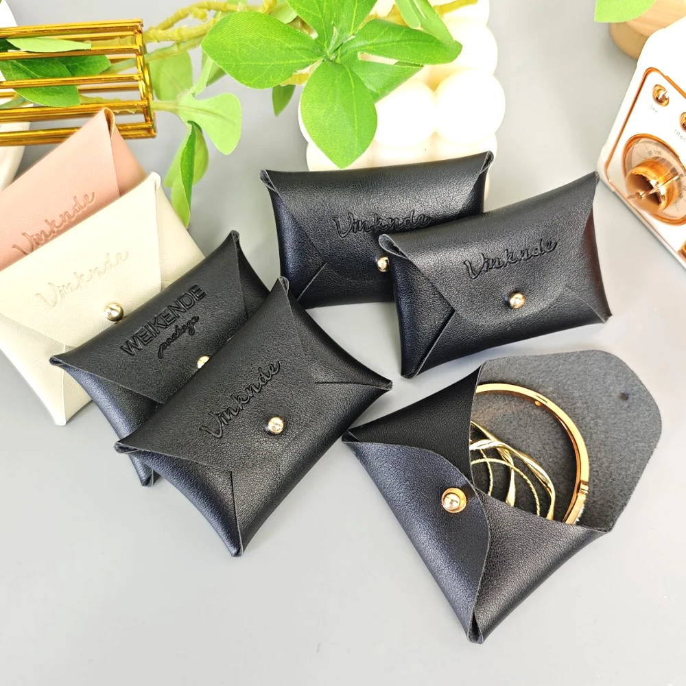 Mini Pu Leather Jewelry Rivet Bag Custom Logo Portable Travel Ring Necklace Earrings Storage Pouches Organizer Wedding Gift Sack
Mini Pu Leather Jewelry Rivet Bag Custom Logo Portable Travel Ring Necklace Earrings Storage Pouches Organizer Wedding Gift Sack