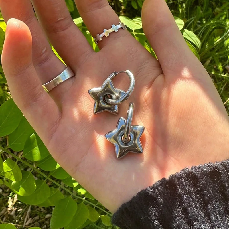 A Pair of Personalized Trendy Punk Silver Stainless Steel Star Earrings Y2k Detachable for Women and Men Exquisite Jewelry Gift
A Pair of Personalized Trendy Punk Silver Stainless Steel Star Earrings Y2k Detachable for Women and Men Exquisite Jewelry Gift