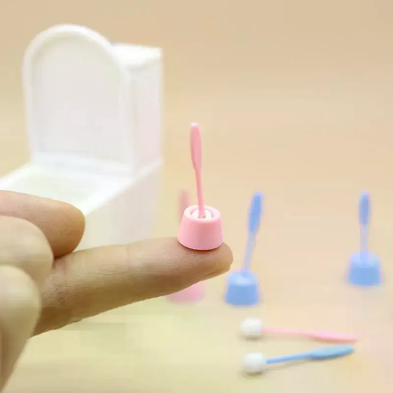 1 Set 1:12 Dollhouse Mini Simulation Long Handle Toilet Brush Model Cleaning Tool For Toilet Scene Toy Home Decor Accessories
1 Set 1:12 Dollhouse Mini Simulation Long Handle Toilet Brush Model Cleaning Tool For Toilet Scene Toy Home Decor Accessories