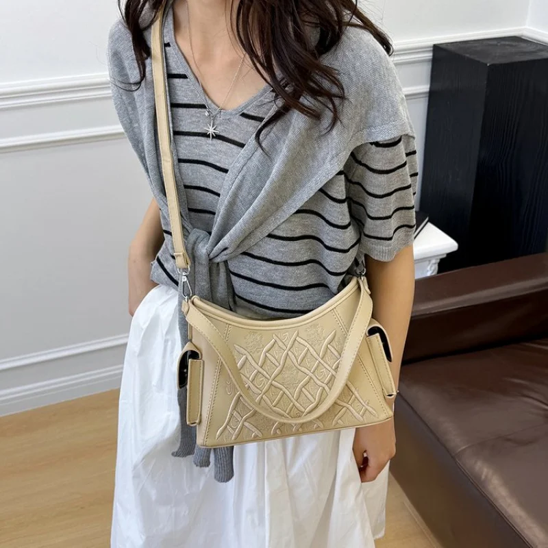 Роскошная брендовая кожаная женская сумка, модная, элегантная, популярная, классическая, изысканная, модная повседневная сумка
Роскошная брендовая кожаная женская сумка, модная, элегантная, популярная, классическая, изысканная, модная повседневная сумка 