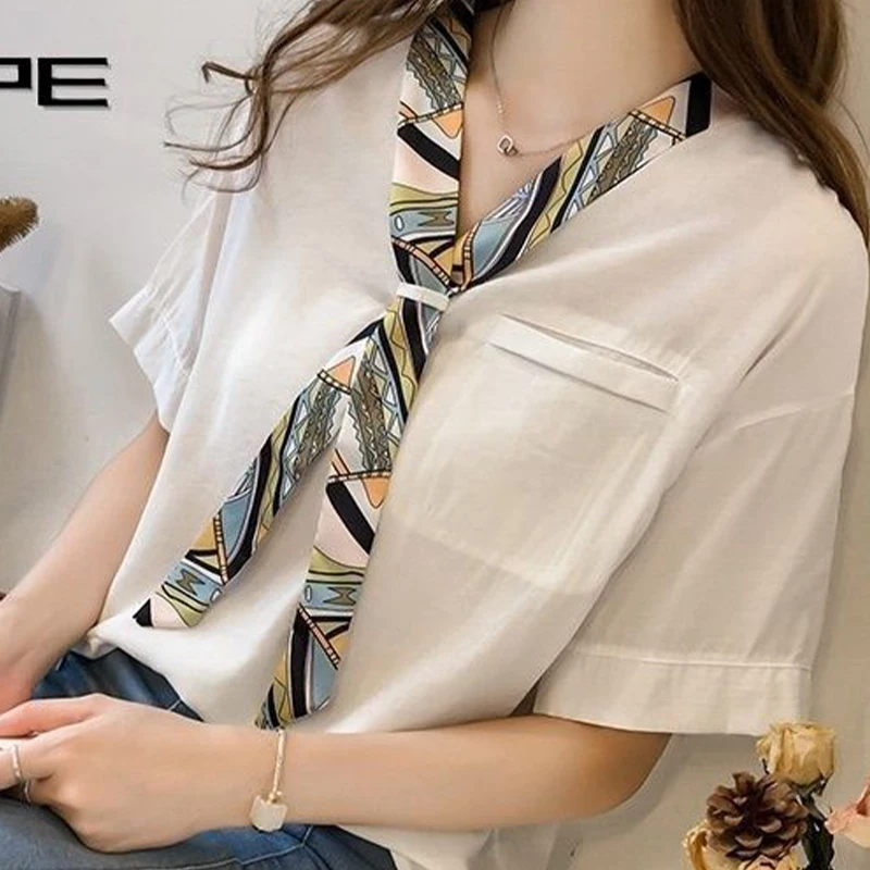 Summer Office Lady Simplicity Elegant Trend Sexy Vintage V-neck Short Sleeve Pullover Comfortable Leisure Loose Close to The
Summer Office Lady Simplicity Elegant Trend Sexy Vintage V-neck Short Sleeve Pullover Comfortable Leisure Loose Close to The