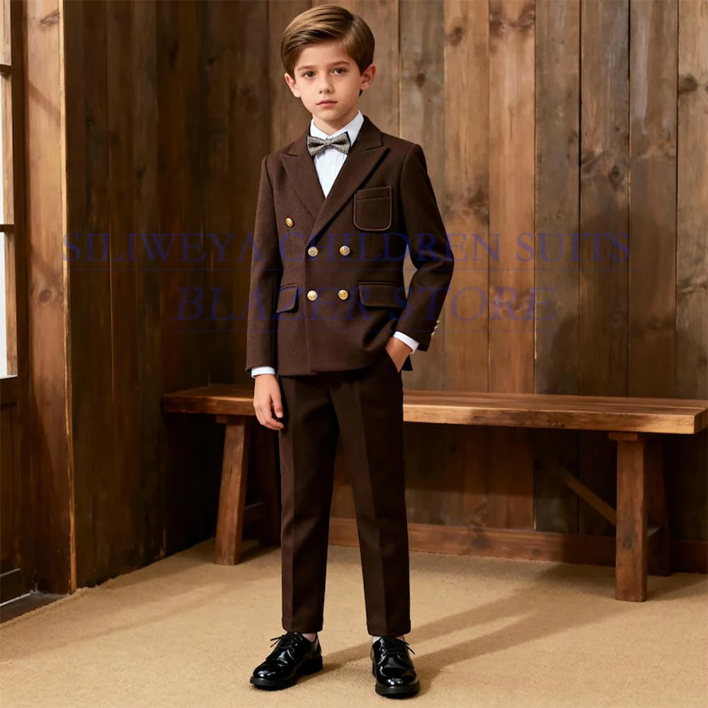 Коричневые костюмы для мальчиков, элегантные двубортные костюмы с острым лацканом, приталенная куртка, брюки, полный комплект, высококачественная свадебная детская одежда
Коричневые костюмы для мальчиков, элегантные двубортные костюмы с острым лацканом, приталенная куртка, брюки, полный комплект, высококачественная свадебная детская одежда