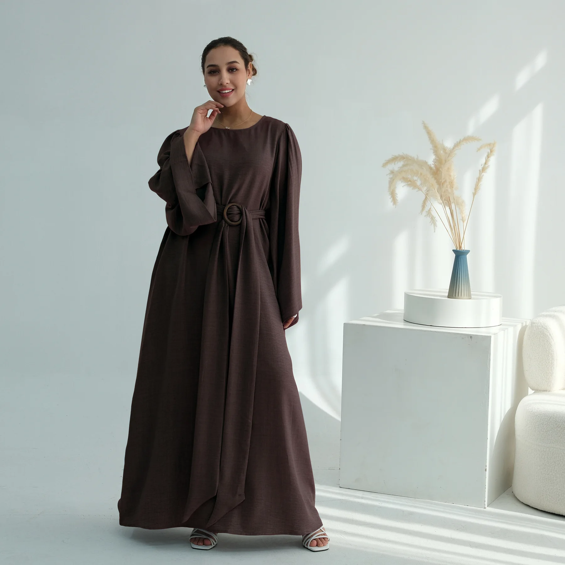 Новое скромное мусульманское платье со свободными рукавами и поясом, халаты Ид Аль Адха, блестящие вечерние платья, марокканские турецкие платья, Dubai Femme Vestidos
Новое скромное мусульманское платье со свободными рукавами и поясом, халаты Ид Аль Адха, блестящие вечерние платья, марокканские турецкие платья, Dubai Femme Vestidos