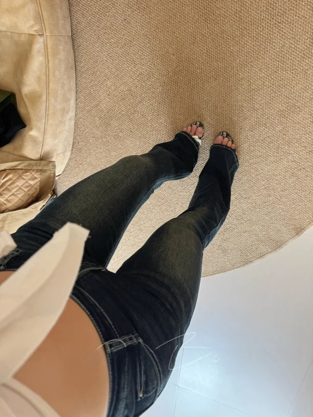 Slim Fit High Waist Denim Jeans Women's Fashion Bell Bottoms Waist Design Butt Lifting Deep Color Ladies Pants
Slim Fit High Waist Denim Jeans Women's Fashion Bell Bottoms Waist Design Butt Lifting Deep Color Ladies Pants