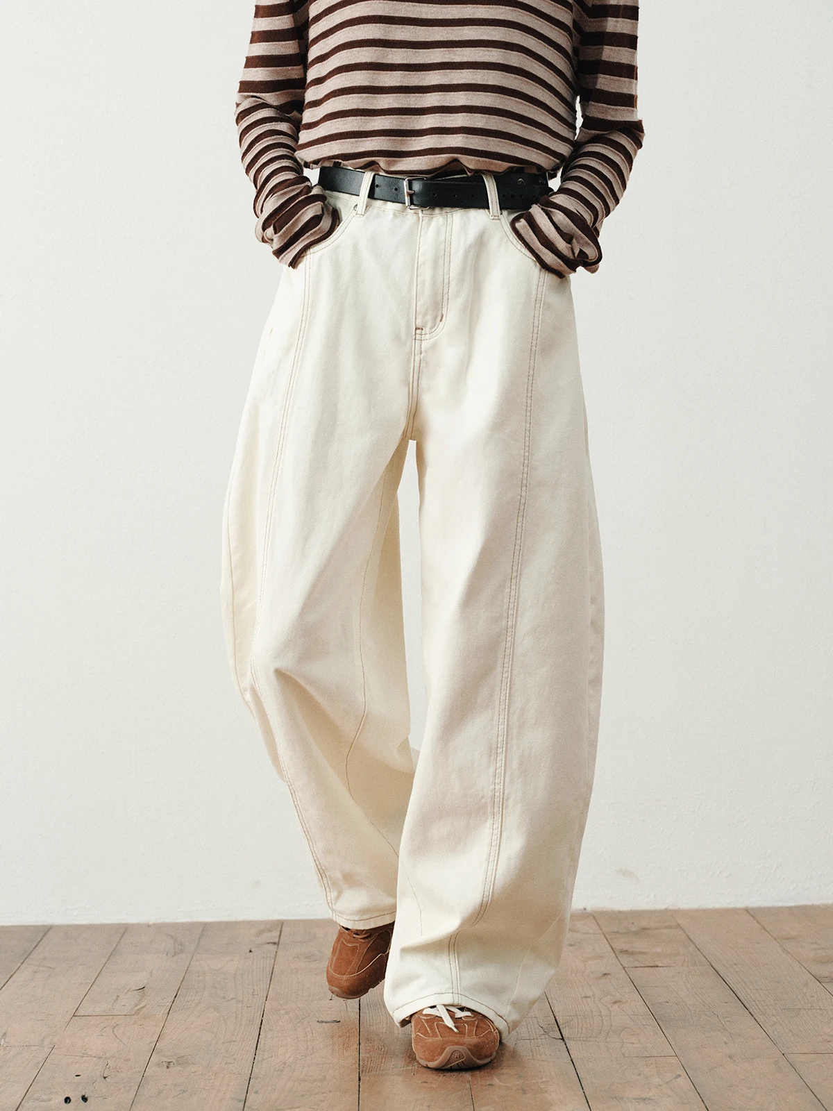 Джинсы Octopusme Spring: свободные прямые брюки в стиле ретро с эффектом потертости, женские повседневные джинсы со средней посадкой, деним, глубокие и светлые оттенки.
Джинсы Octopusme Spring: свободные прямые брюки в стиле ретро с эффектом потертости, женские повседневные джинсы со средней посадкой, деним, глубокие и светлые оттенки.