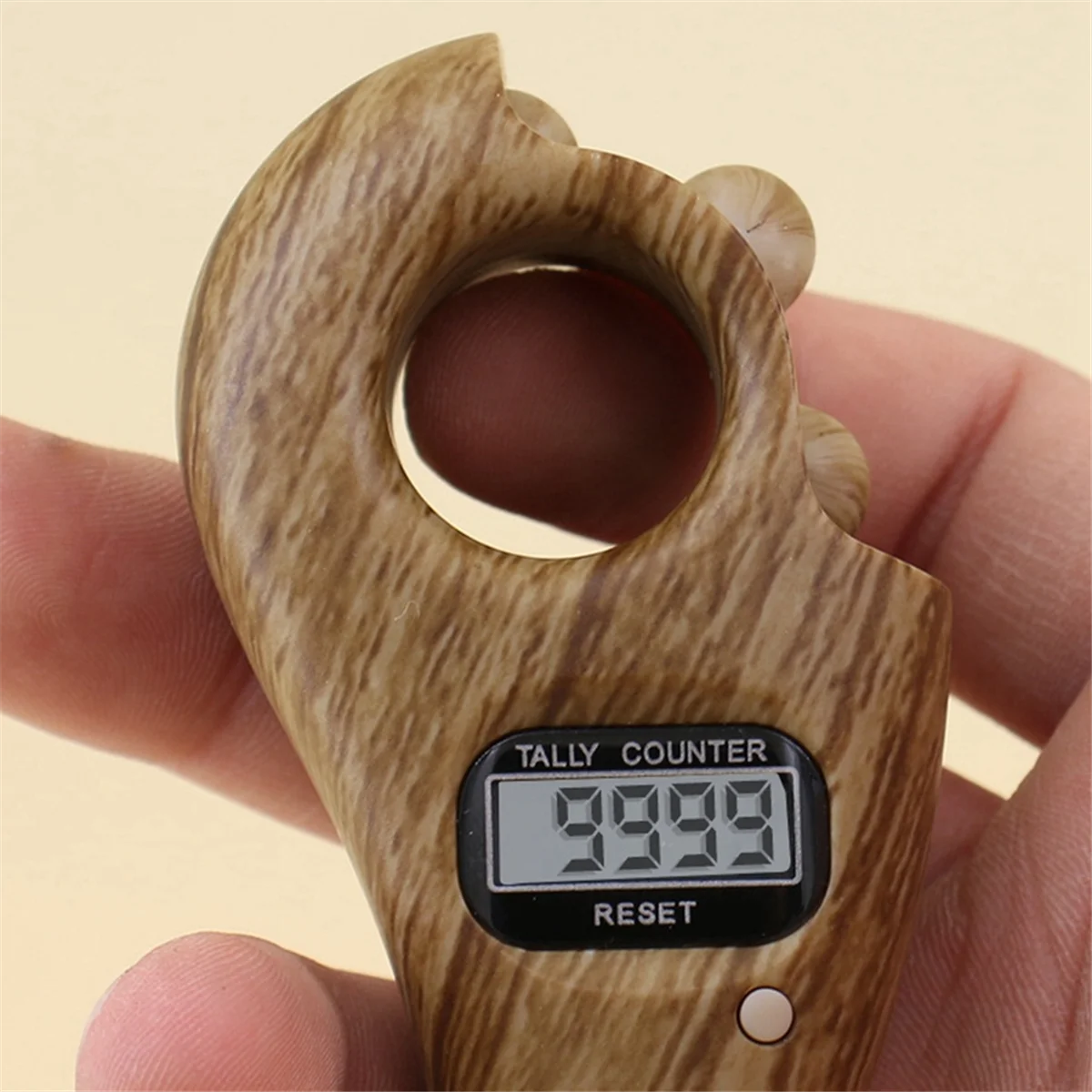 A56XQ Rotating Prayer Beads with Led Digital Counter Portable Finger Counter Prayer Islamic Muslim Eid Gifts C
A56XQ Rotating Prayer Beads with Led Digital Counter Portable Finger Counter Prayer Islamic Muslim Eid Gifts C