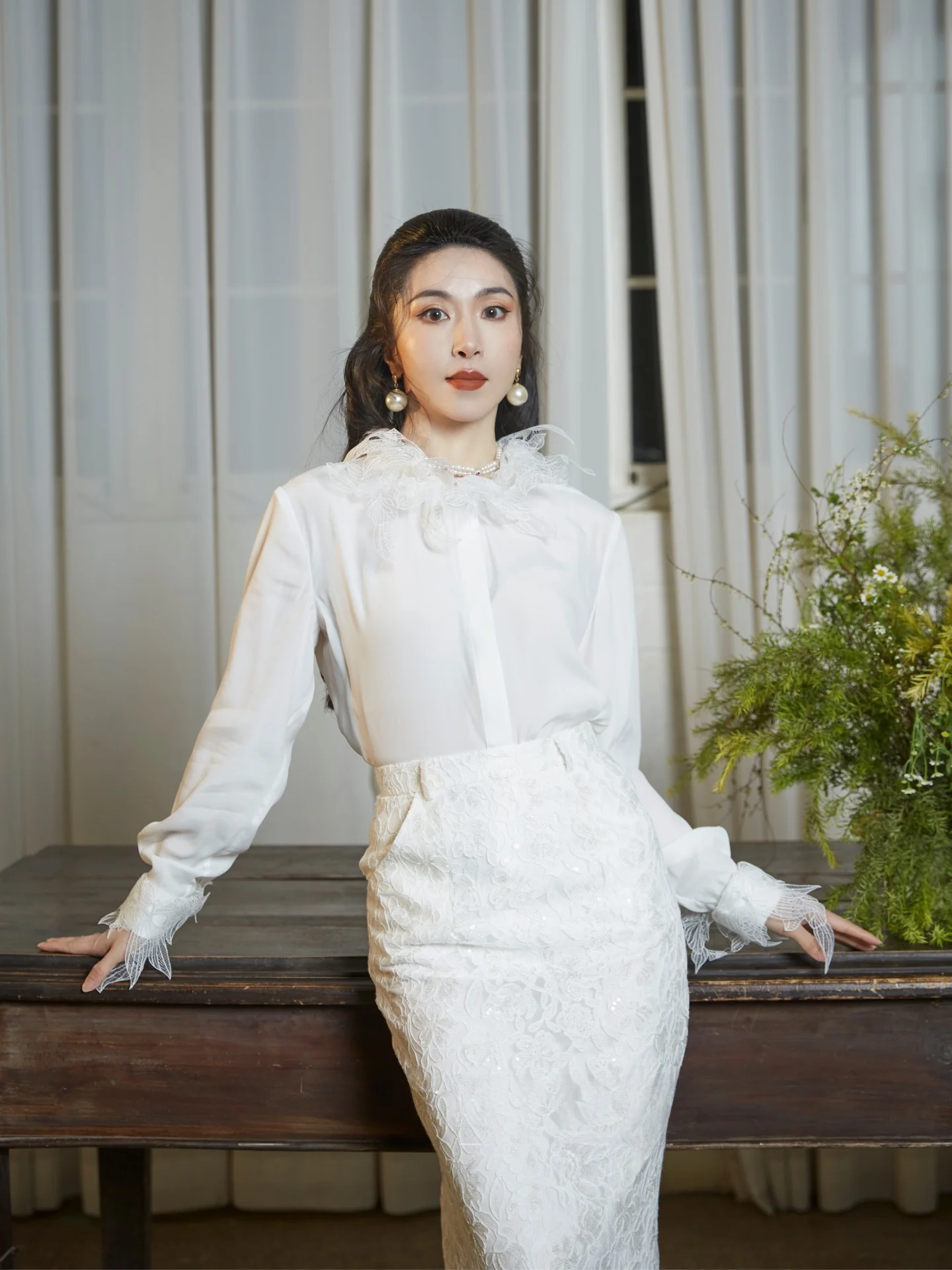 Elegant Style Women's Long Sleeve Shirt 16 Momme Silk Mixed Lace Collar Base Layer Shirt Breathable Skin-Friendly
Elegant Style Women's Long Sleeve Shirt 16 Momme Silk Mixed Lace Collar Base Layer Shirt Breathable Skin-Friendly