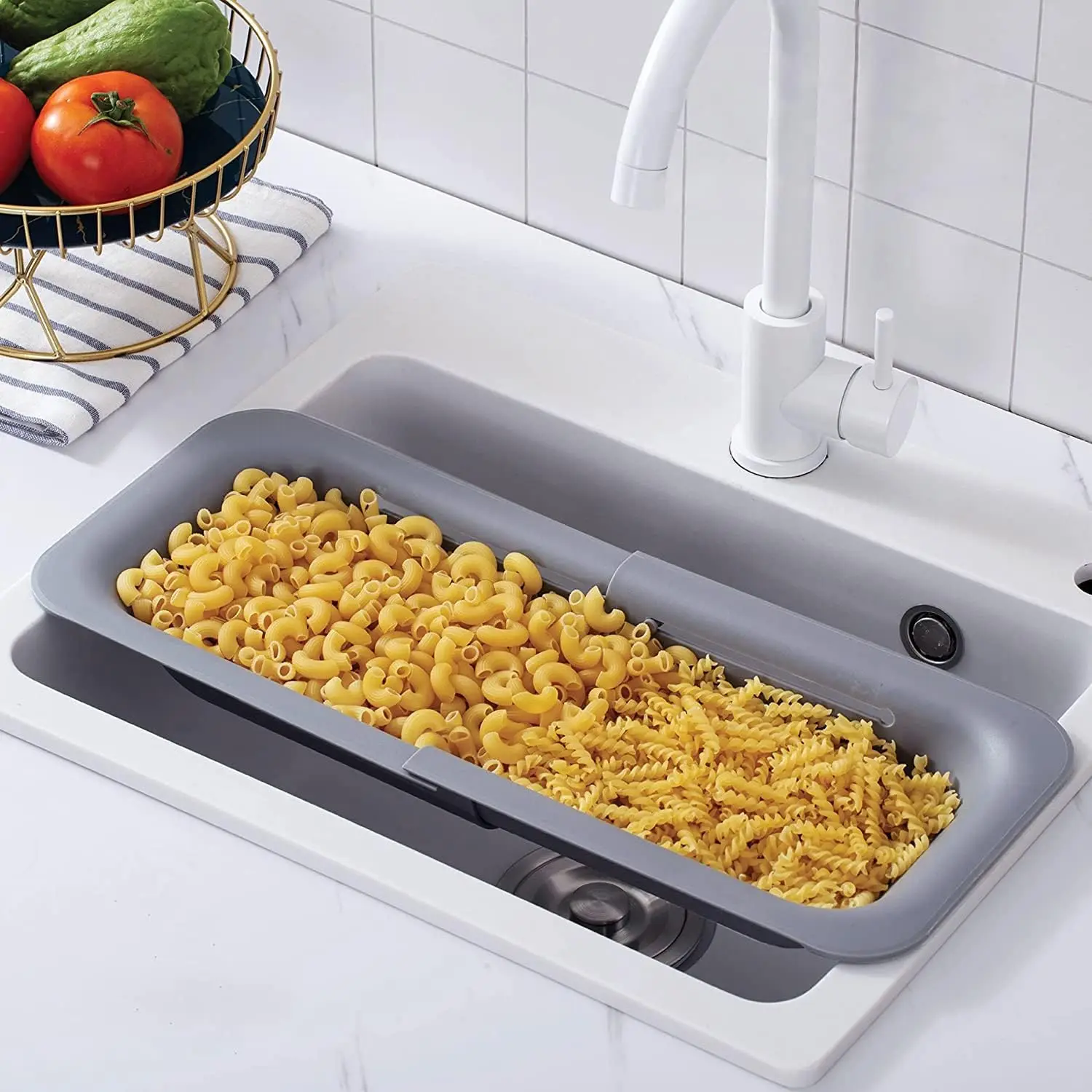 Extendable Sink Colander Baskets for Washing Vegetables Fruits Draining Pasta And Drying Dishes - New Home Kitchen Tool
Extendable Sink Colander Baskets for Washing Vegetables Fruits Draining Pasta And Drying Dishes - New Home Kitchen Tool