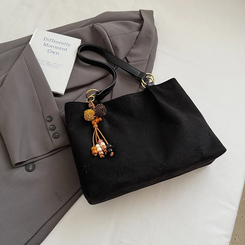 2025 Fashion Casual Large Tote Bag for Women, Genuine Leather Multi-way Shoulder Crossbody Purse, Vintage Chic Work Bag
2025 Fashion Casual Large Tote Bag for Women, Genuine Leather Multi-way Shoulder Crossbody Purse, Vintage Chic Work Bag