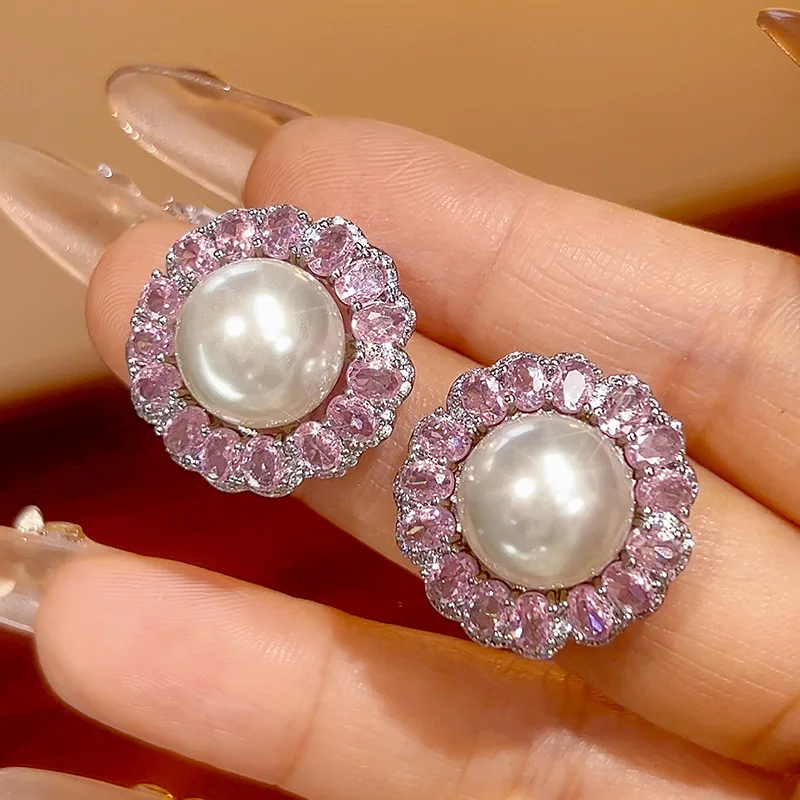 Sweet Pearl Earrings Jewelry Pink Zircon Flower Shape S925 Silver Needle Fashion European and American Style High-end Feel Women
Sweet Pearl Earrings Jewelry Pink Zircon Flower Shape S925 Silver Needle Fashion European and American Style High-end Feel Women
