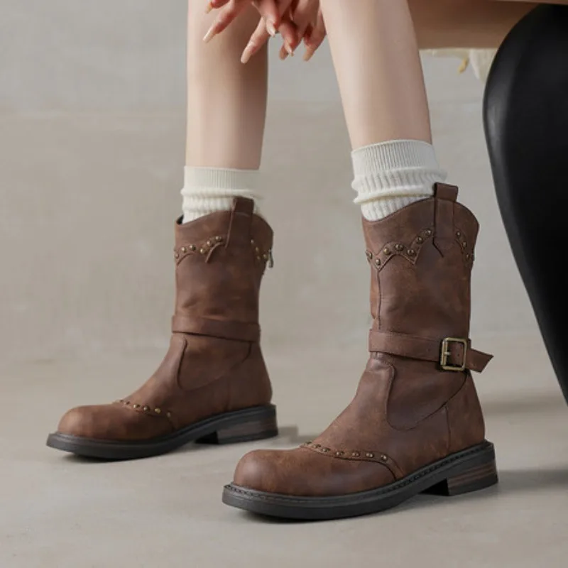 Western Cowboy Boots for Women Belt Buckle Round Toe Rear Zipper Female Shoes Solid Color Leather New Retro Brand Platform Shoes
Western Cowboy Boots for Women Belt Buckle Round Toe Rear Zipper Female Shoes Solid Color Leather New Retro Brand Platform Shoes