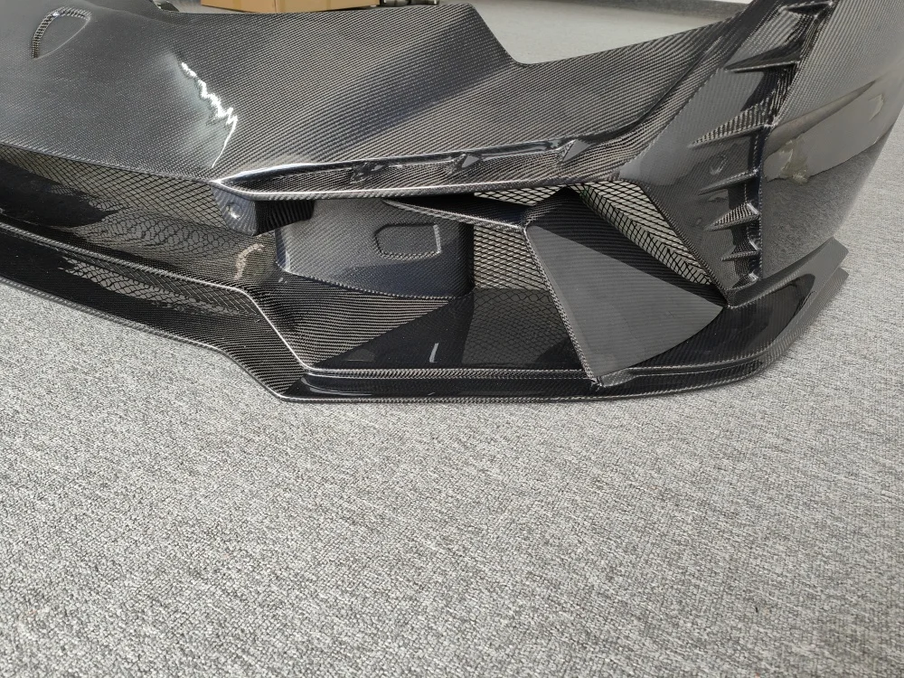 Suitable for Lamborghini LP610 LP580 Retrofit Upgrade T-type Carbon Fiber Front Bumper Body Kit
Suitable for Lamborghini LP610 LP580 Retrofit Upgrade T-type Carbon Fiber Front Bumper Body Kit