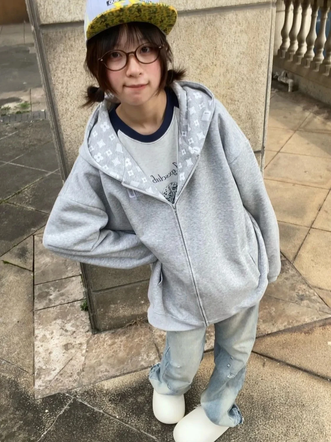 Толстовка с капюшоном в стиле ретро в американском стиле, женское свободное пальто большого размера, модный брендовый открытый кардиган, топ из хлопка, длинная молния све
Толстовка с капюшоном в стиле ретро в американском стиле, женское свободное пальто большого размера, модный брендовый открытый кардиган, топ из хлопка, длинная молния све