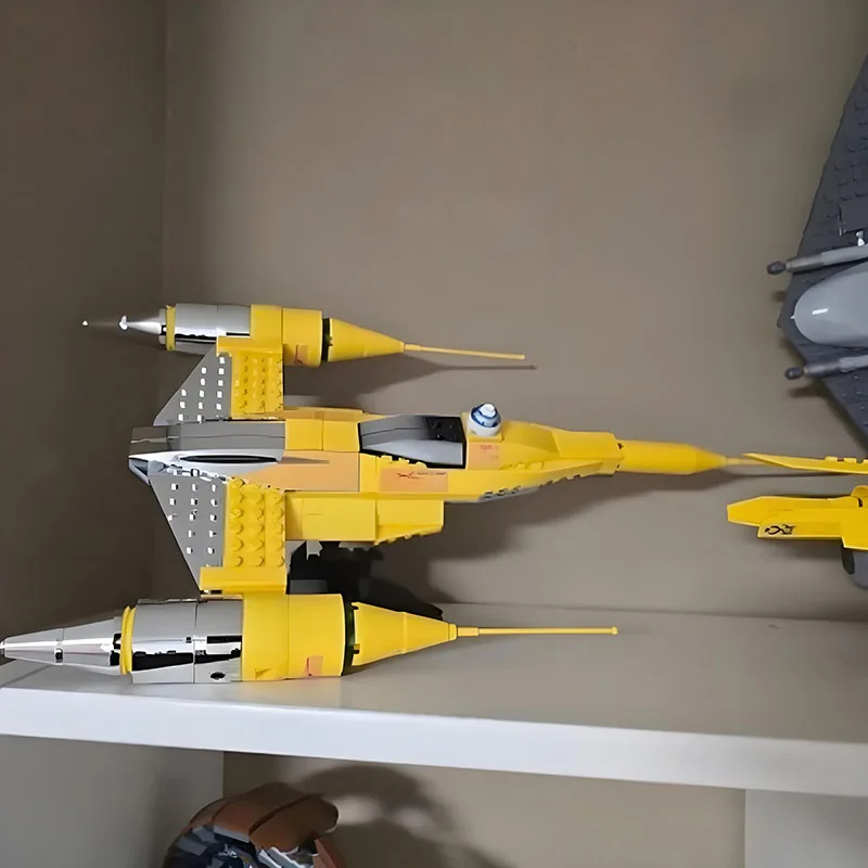 MOC Star Battle Ultimate Коллекционная серия Классический звездный корабль Naboo Starfighters Special Edition Строительные блоки Кирпичи Игрушки Подарки
MOC Star Battle Ultimate Коллекционная серия Классический звездный корабль Naboo Starfighters Special Edition Строительные блоки Кирпичи Игрушки Подарки