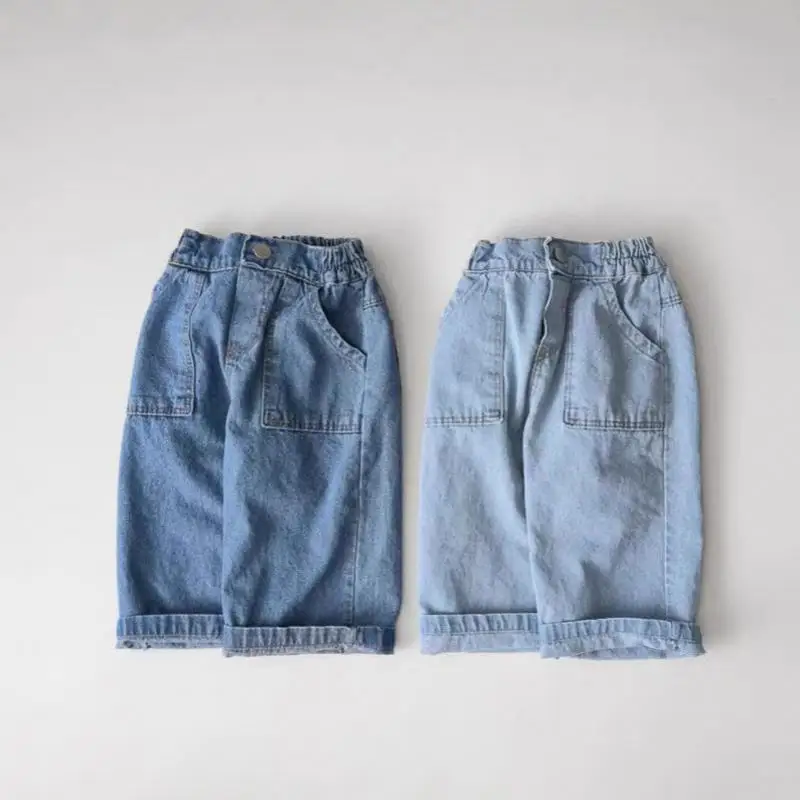 2025 Autumn New Baby Denim Trousers Solid Girls Pocket Straight Pants Infant Toddler Casual Pants Fashion Boys Loose Jeans
2025 Autumn New Baby Denim Trousers Solid Girls Pocket Straight Pants Infant Toddler Casual Pants Fashion Boys Loose Jeans