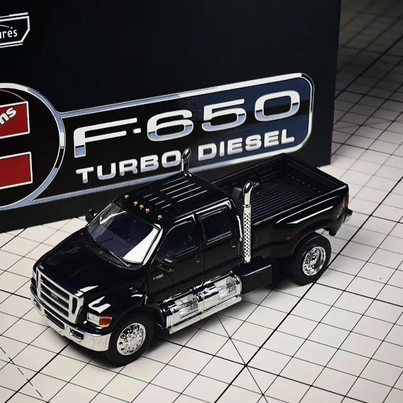 MK 1:64 Scale F650 Alloy Car Model Adult gift Static finished decoration Desktop creative Souvenir Toy
MK 1:64 Scale F650 Alloy Car Model Adult gift Static finished decoration Desktop creative Souvenir Toy