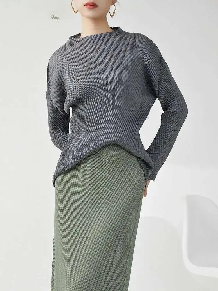 Pleated Round Neck T-shirt Women's Full-sleeved Solid Colour Summer 2025 Fashion Casual Versatile Simple Loose Women's Clothing
Pleated Round Neck T-shirt Women's Full-sleeved Solid Colour Summer 2025 Fashion Casual Versatile Simple Loose Women's Clothing