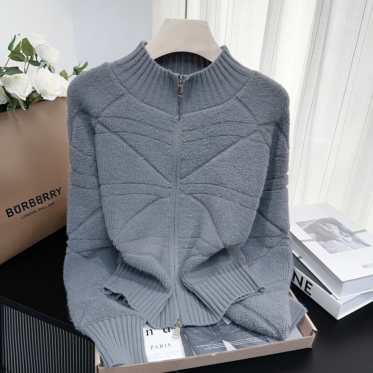 Solid Warm Knitwear Sweater Loose Neck Long Sleeve Knitted Pullovers Women Autumn Winter Fashion Casual Lady Vintage
Solid Warm Knitwear Sweater Loose Neck Long Sleeve Knitted Pullovers Women Autumn Winter Fashion Casual Lady Vintage