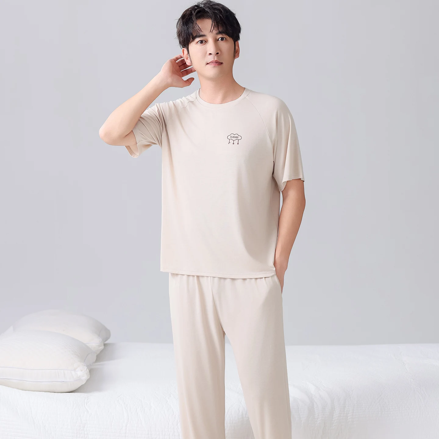 Men Pajama Sets Modal Pijamas Hombre Sleepwear Short Sleeve Long Pants Summer Nightwear Male 2 Pieces Sets Pullover Homewear
Men Pajama Sets Modal Pijamas Hombre Sleepwear Short Sleeve Long Pants Summer Nightwear Male 2 Pieces Sets Pullover Homewear