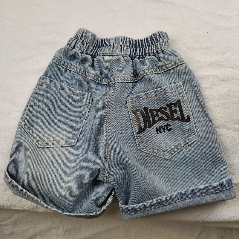 Boys' Denim Shorts Summer 2026 New Children's Simple and versatile Outdoor Wear Loose Jeans Kids Mid-Pants 2-8 Yeas
Boys' Denim Shorts Summer 2026 New Children's Simple and versatile Outdoor Wear Loose Jeans Kids Mid-Pants 2-8 Yeas