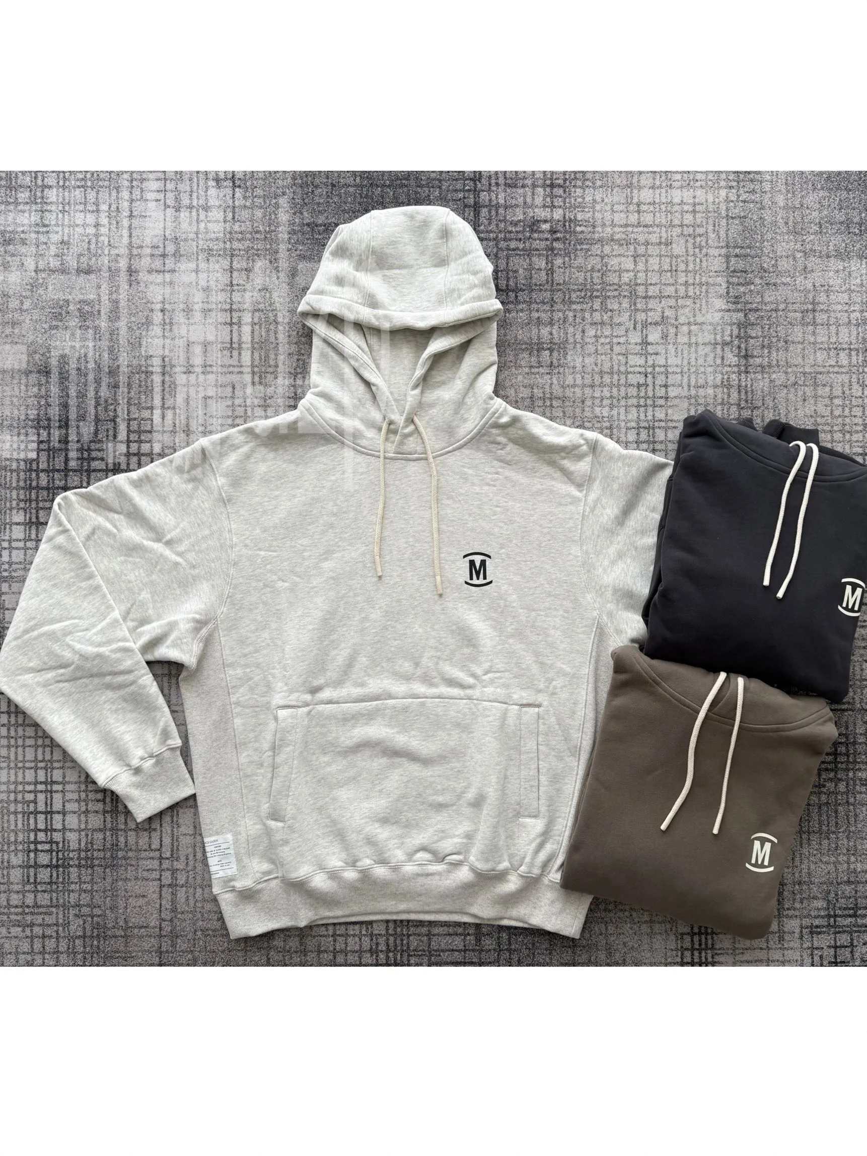 Madn Wu Wenzhuo 24FW Hooded Sweatirt Casual Fce Lined Loose Fit Comfortable Hoodie Youth Faion Streetwear
Madn Wu Wenzhuo 24FW Hooded Sweatirt Casual Fce Lined Loose Fit Comfortable Hoodie Youth Faion Streetwear