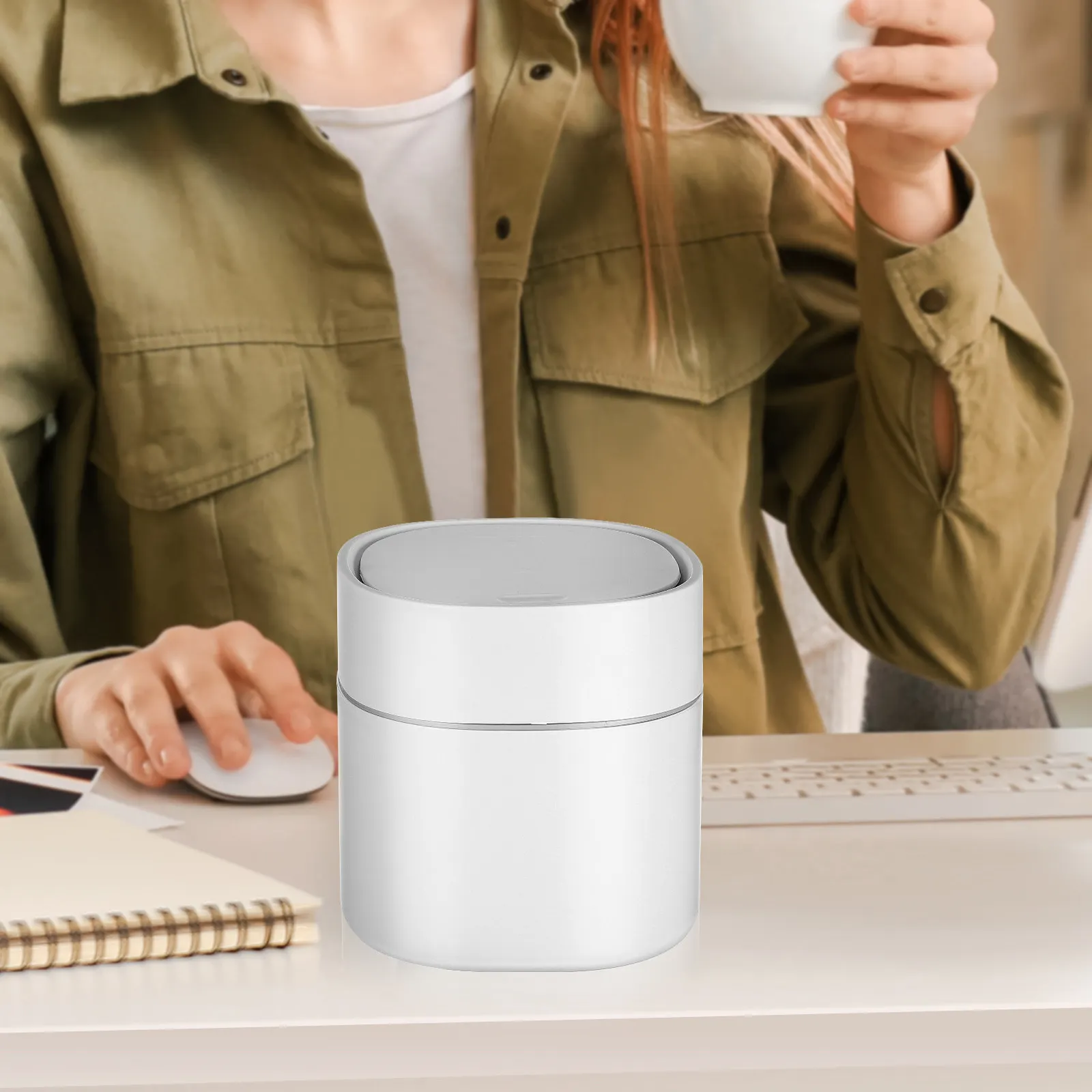 Desktop Trash Can Mini Garbage Bin Compact Countertop Waste Basket Press Lid Simple Aesthetic Construction
Desktop Trash Can Mini Garbage Bin Compact Countertop Waste Basket Press Lid Simple Aesthetic Construction