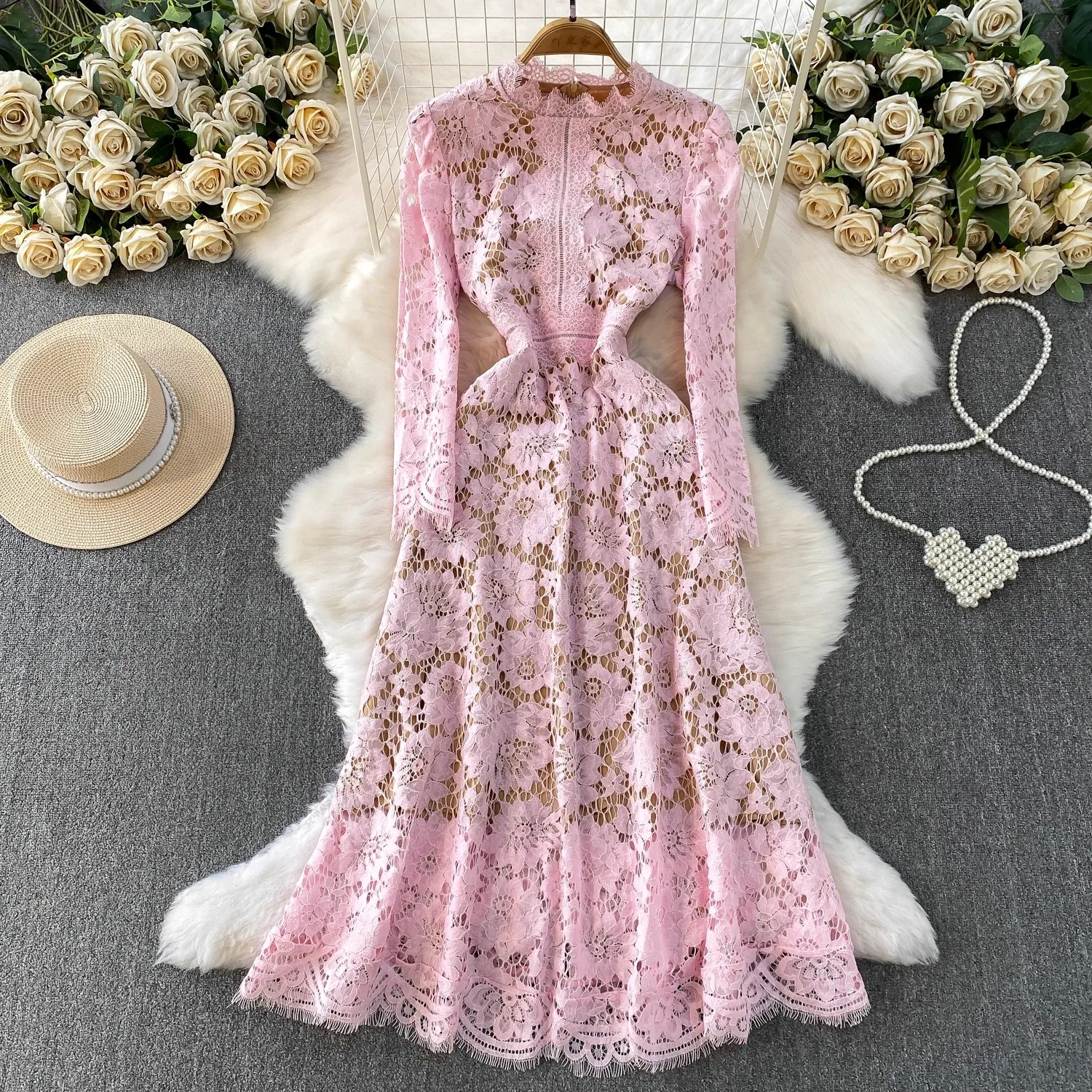 Autumn Gorgeous Flower Embroidery Hollow Out Lace Dress Women O Neck Long Sleeve Floral Zipper Slim High Waist Holiday Vestidos
Autumn Gorgeous Flower Embroidery Hollow Out Lace Dress Women O Neck Long Sleeve Floral Zipper Slim High Waist Holiday Vestidos
