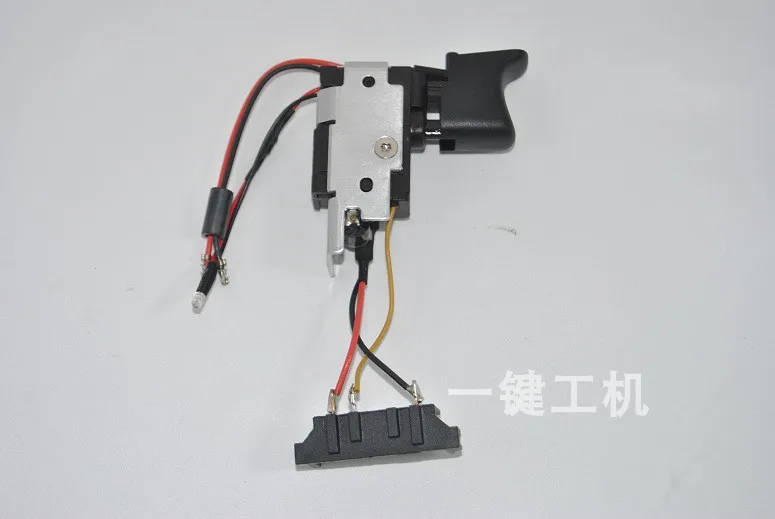 Original DEWALT 10.8V hand drill speed control switch DCD700CK2/710DK2/701 accessories 12V
Original DEWALT 10.8V hand drill speed control switch DCD700CK2/710DK2/701 accessories 12V