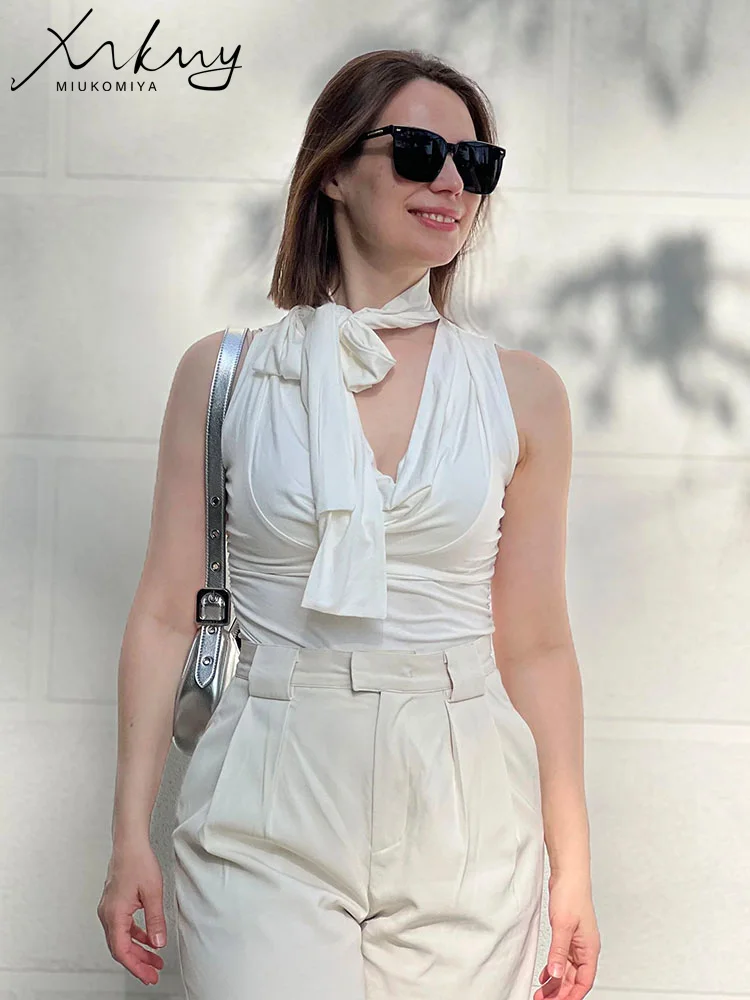 MiuKoMiYa White Tank Top Women Sleeveless Blouses Lady Lace Up Fold Sleeveless Tops Slim Elegant Women Summer Top 2024
MiuKoMiYa White Tank Top Women Sleeveless Blouses Lady Lace Up Fold Sleeveless Tops Slim Elegant Women Summer Top 2024