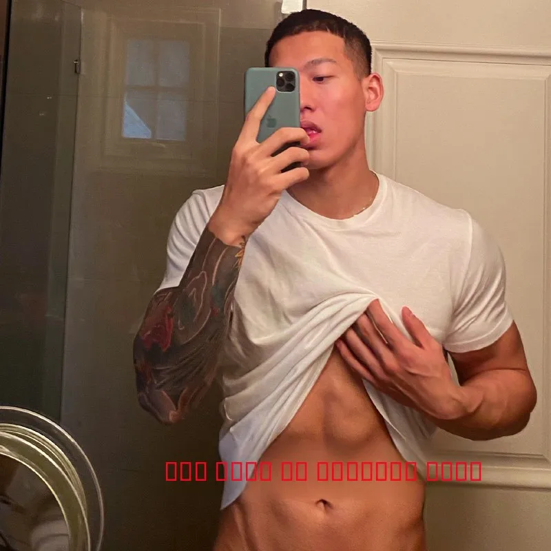 Мужская свободная хлопковая футболка с коротким рукавом и круглым вырезом, повседневный модный спортивный топ белого цвета от Gong Haolun
Мужская свободная хлопковая футболка с коротким рукавом и круглым вырезом, повседневный модный спортивный топ белого цвета от Gong Haolun