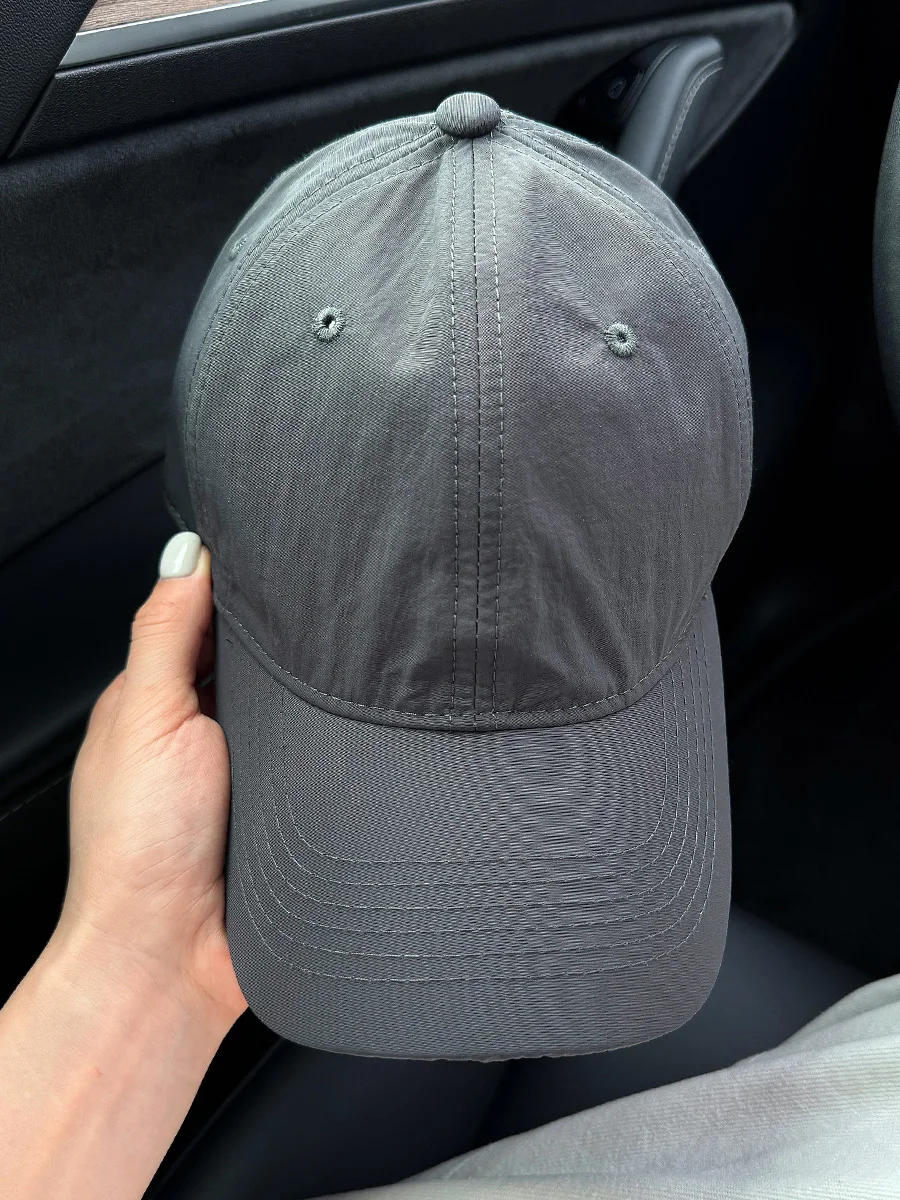 Sports cap man's hats Running Baseball Female Solid color Leisure time Soft and Comfortable Collocation Golf
Sports cap man's hats Running Baseball Female Solid color Leisure time Soft and Comfortable Collocation Golf