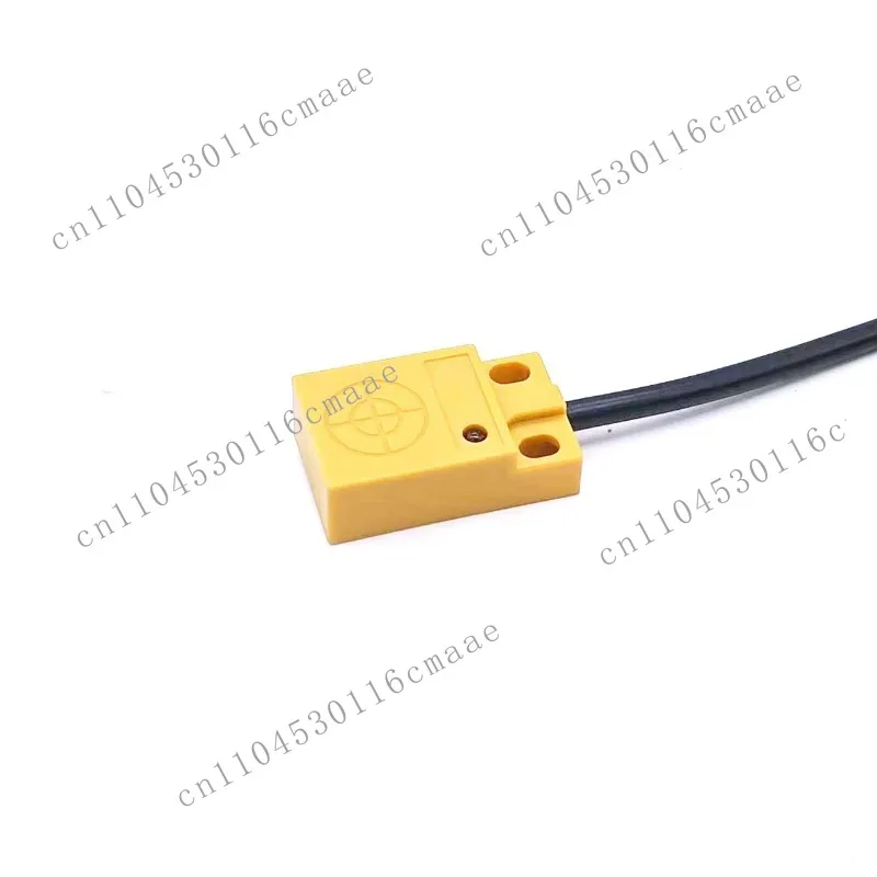 Small square proximity sensor 18 * 10mm IR18 rectangular sensing metal sensor 5mm sensing distance Low cost proximity sensor
Small square proximity sensor 18 * 10mm IR18 rectangular sensing metal sensor 5mm sensing distance Low cost proximity sensor