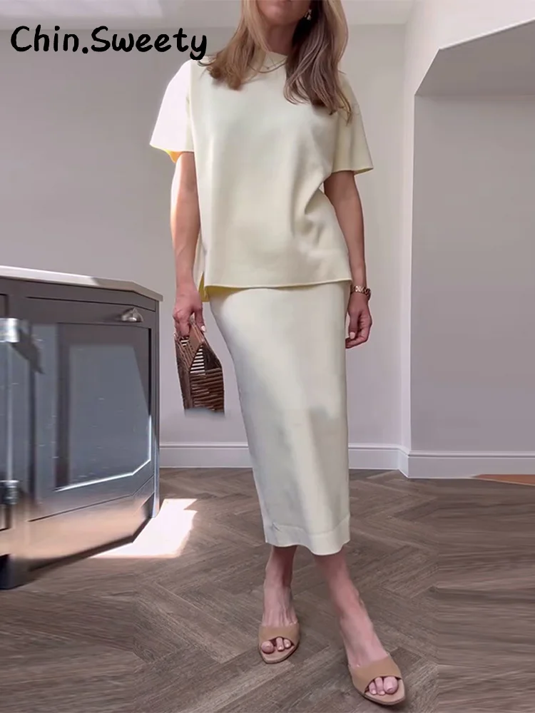 Elegant Knitted Long Skirt Sets Women Solid Loose O-neck Half Sleeve Shirts Straight Skirts 2025 Summer Lady Chic Street Suits 
Elegant Knitted Long Skirt Sets Women Solid Loose O-neck Half Sleeve Shirts Straight Skirts 2025 Summer Lady Chic Street Suits