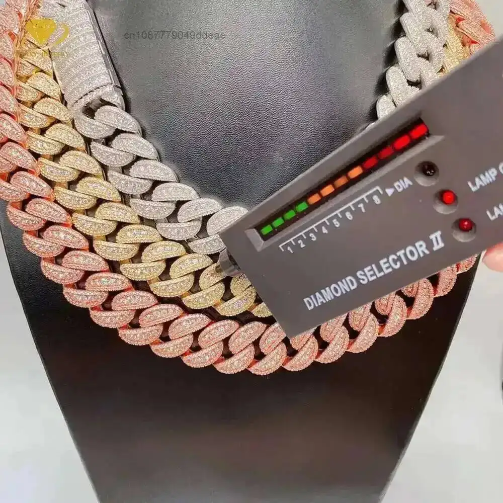 18 мм большое тяжелое кубинское ожерелье Майами из стерлингового серебра 925 пробы с муассанитом на заказ ювелирные изделия в стиле хип-хоп Iced Out Cuban Link
18 мм большое тяжелое кубинское ожерелье Майами из стерлингового серебра 925 пробы с муассанитом на заказ ювелирные изделия в стиле хип-хоп Iced Out Cuban Link