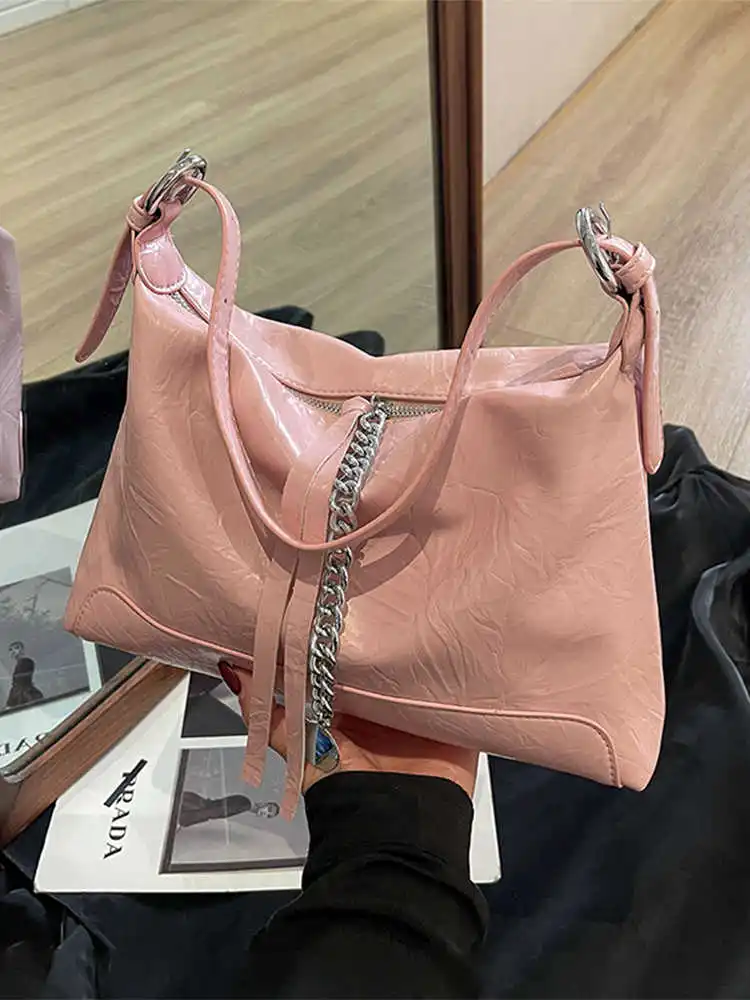 Fashion Niche Women's Tote Bags New Chic Chain Zipper Large Capacity Versatile Crossbody Bags High-grade PU One Shoulder Bags
Fashion Niche Women's Tote Bags New Chic Chain Zipper Large Capacity Versatile Crossbody Bags High-grade PU One Shoulder Bags