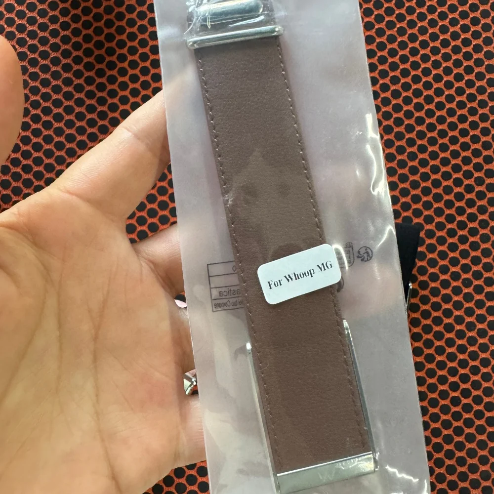 Suitable for Whoop 5.0 MG top layer cowhide straps, leather business premium strap replacement strap with bright silver metal
Suitable for Whoop 5.0 MG top layer cowhide straps, leather business premium strap replacement strap with bright silver metal