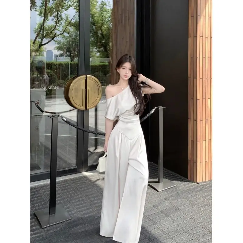 Casual Pants Set Women's Summer Irregular Slim Fit Off Shoulders Short-sleeved Satin T-shirt Casual Wide Leg Pants Two-piece Set
Casual Pants Set Women's Summer Irregular Slim Fit Off Shoulders Short-sleeved Satin T-shirt Casual Wide Leg Pants Two-piece Set