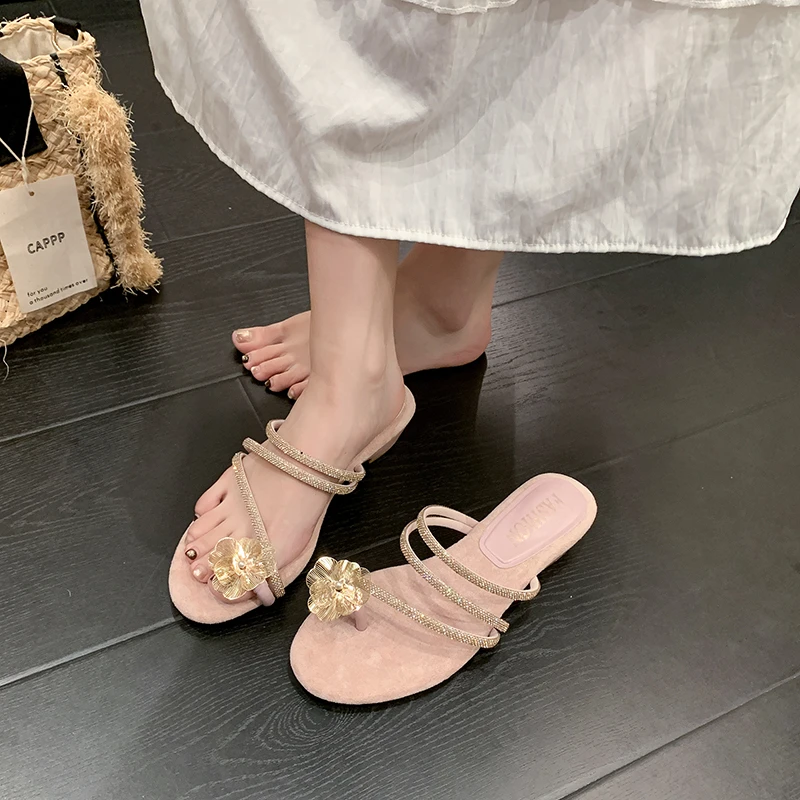 Women's 2026 New Solid Color Velvet Non-slip Comfortable Casual Slippers Summer Fashion Rhinestone Flower Decorated Slippers
Women's 2026 New Solid Color Velvet Non-slip Comfortable Casual Slippers Summer Fashion Rhinestone Flower Decorated Slippers