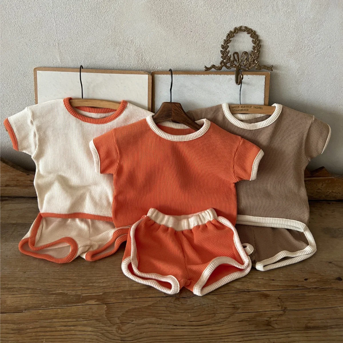 Boys and Girls Outfit Set Baby Summer Clothes 0-4y Baby Waffle Style Short Sleeve T-shirt+Shorts Pant Set Color Blocking Outfits
Boys and Girls Outfit Set Baby Summer Clothes 0-4y Baby Waffle Style Short Sleeve T-shirt+Shorts Pant Set Color Blocking Outfits