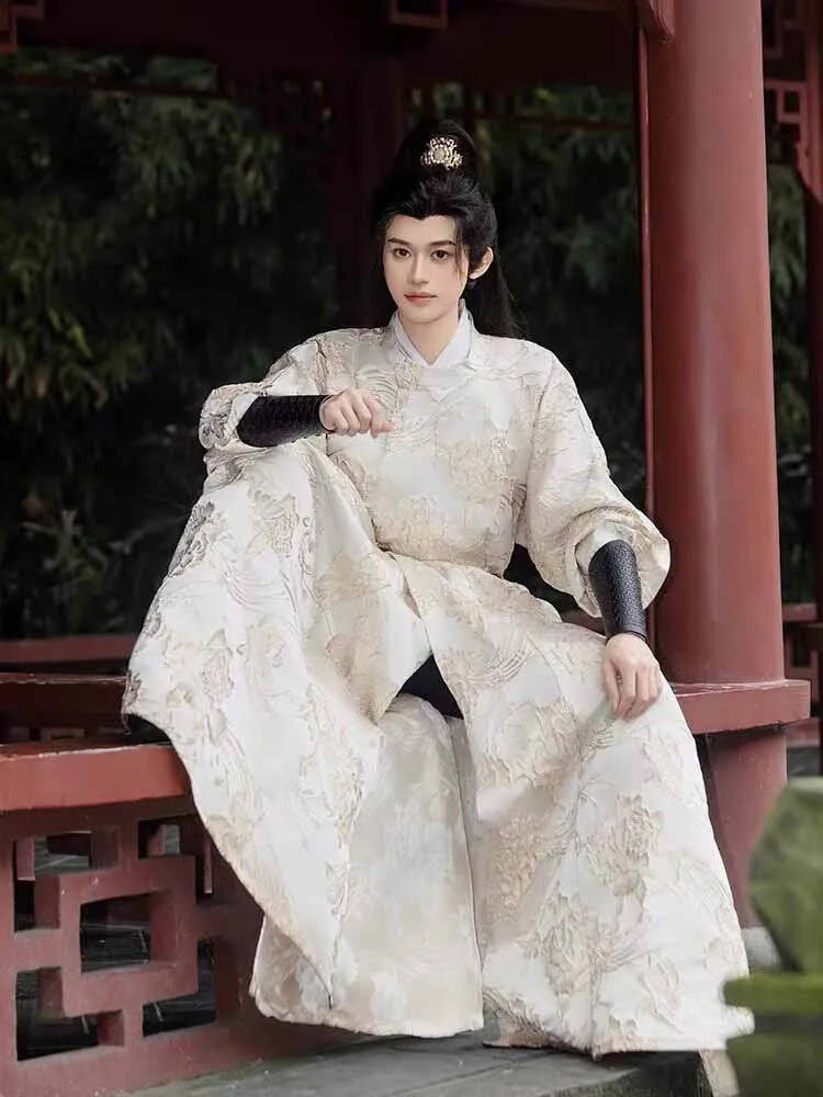 Men's Ancient Chinese Hanfu Tang Style Round Collar Robe Men Swordsman Cosplay Costume Traditional Chinese Outfit for Stage
Men's Ancient Chinese Hanfu Tang Style Round Collar Robe Men Swordsman Cosplay Costume Traditional Chinese Outfit for Stage