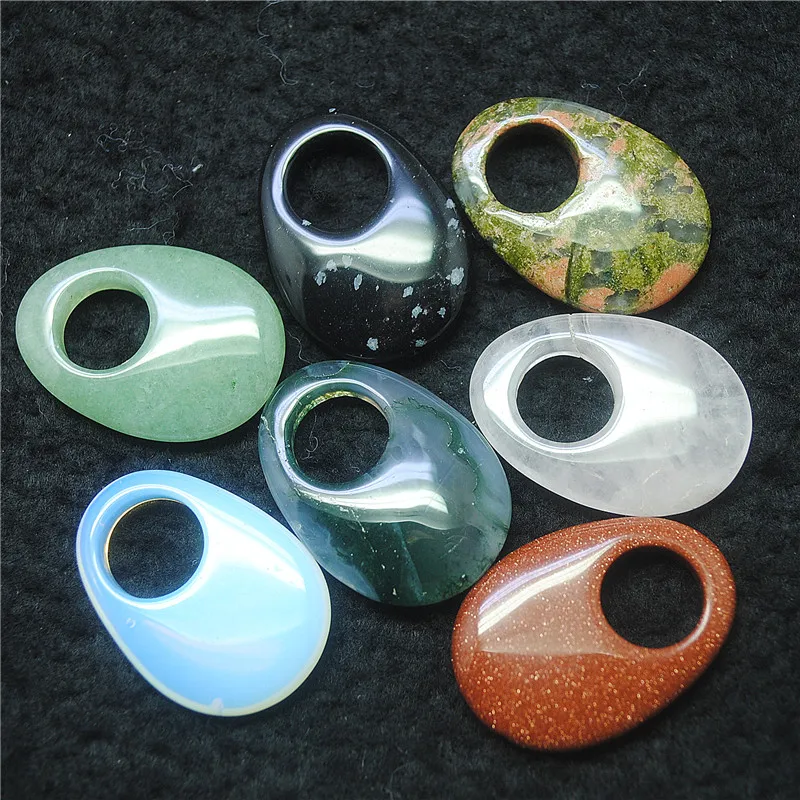 7PCS New Gemstone Pendants Long Donut 35X25MM MIX Differernt Types Of Beads WITH PLASTIC BOX GOOD FOR YOUR CHOICE
7PCS New Gemstone Pendants Long Donut 35X25MM MIX Differernt Types Of Beads WITH PLASTIC BOX GOOD FOR YOUR CHOICE
