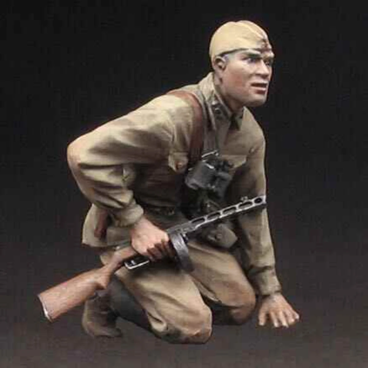 1/35 Resin unpainted model kit, military theme, Red Army officer unassembled and unpainted GK,1065R
1/35 Resin unpainted model kit, military theme, Red Army officer unassembled and unpainted GK,1065R