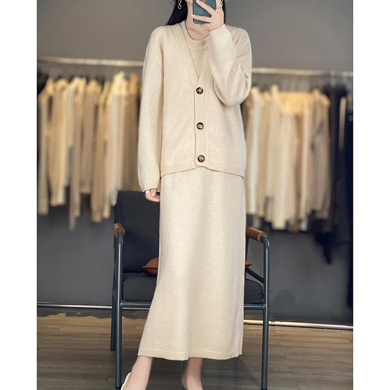 Women Wool V-neck Sweater Cardigan Casual Vest Dress Set Autumn Winter Knitwear 100% Merino Wool Sweater Coat Sleeveless Dress
Women Wool V-neck Sweater Cardigan Casual Vest Dress Set Autumn Winter Knitwear 100% Merino Wool Sweater Coat Sleeveless Dress