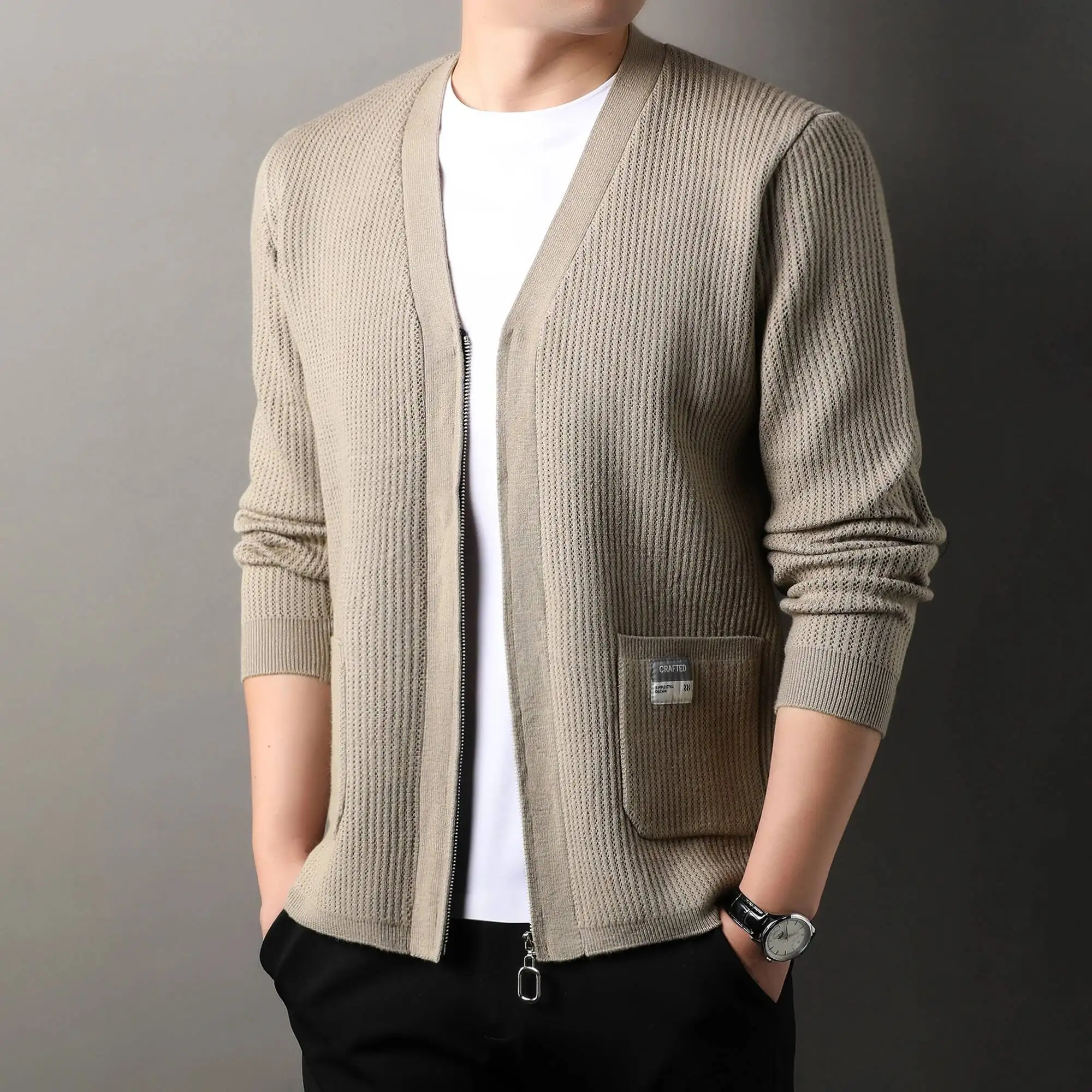 High End Cardigan Men's Autumn And Winter V-Neck 2025 New Zipper Jacket Trendy Casual Knitted Base Sweater
High End Cardigan Men's Autumn And Winter V-Neck 2025 New Zipper Jacket Trendy Casual Knitted Base Sweater